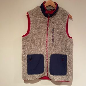 Mad River Contrast Sherpa Vest